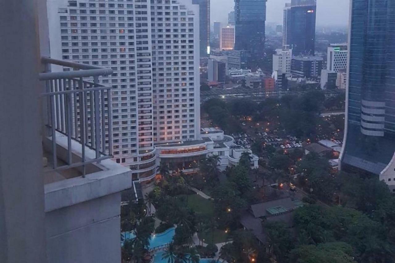 Sudirman Park Apartment Jakarta Exterior photo